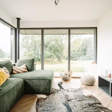 Cleo Apartment Mirow